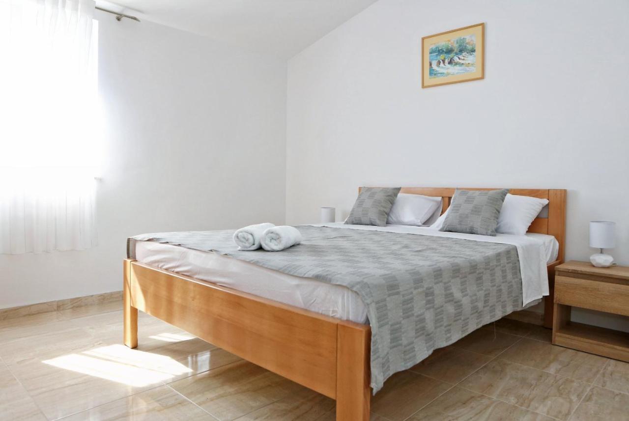 Apartmani Cili Miletici Bagian luar foto